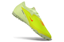 Chuteira Nike Phantom GX Trava MG