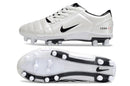 Chuteira Nike Total 90 FG