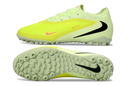 Chuteira Nike Phantom GX Trava MG