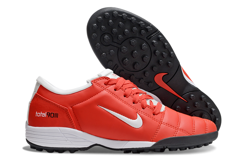 Chuteira Nike Total 90 TF
