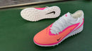 Chuteira Nike Phantom GX Society