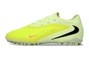 Chuteira Nike Phantom GX Trava MG
